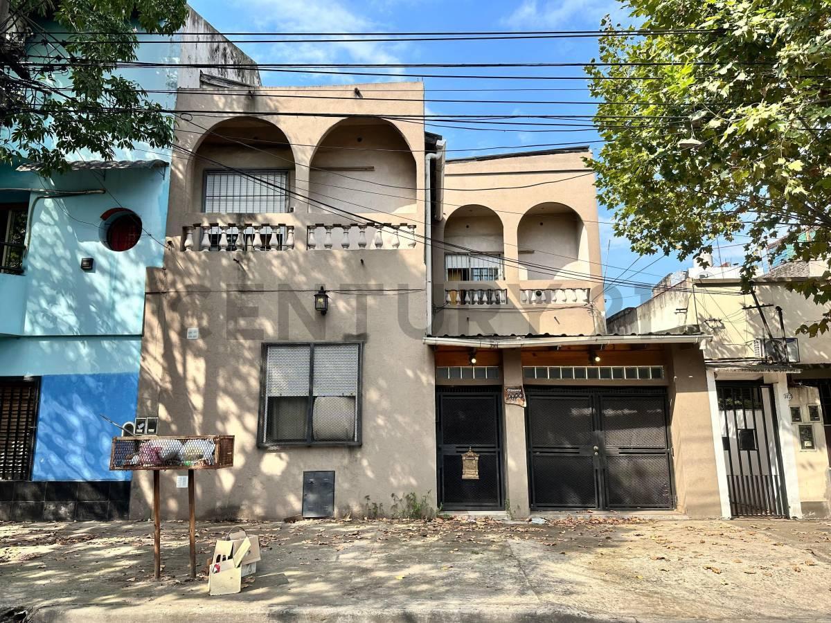 Foto de Casa 4 ambientes en venta en Caseros - GRAN LOTE, imagen 1