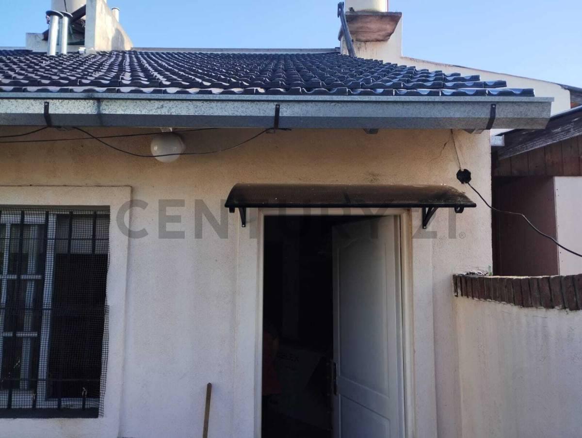 Foto de VENTA PH 2 AMBIENTES CON PATIO EN CASEROS, imagen 1