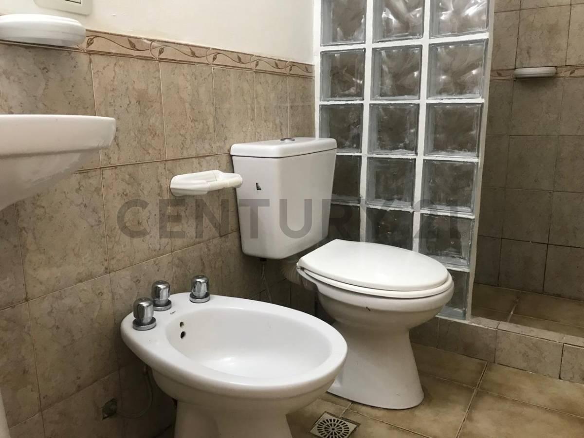 Foto de VENTA PH 2 AMBIENTES CON PATIO EN CASEROS, imagen 5