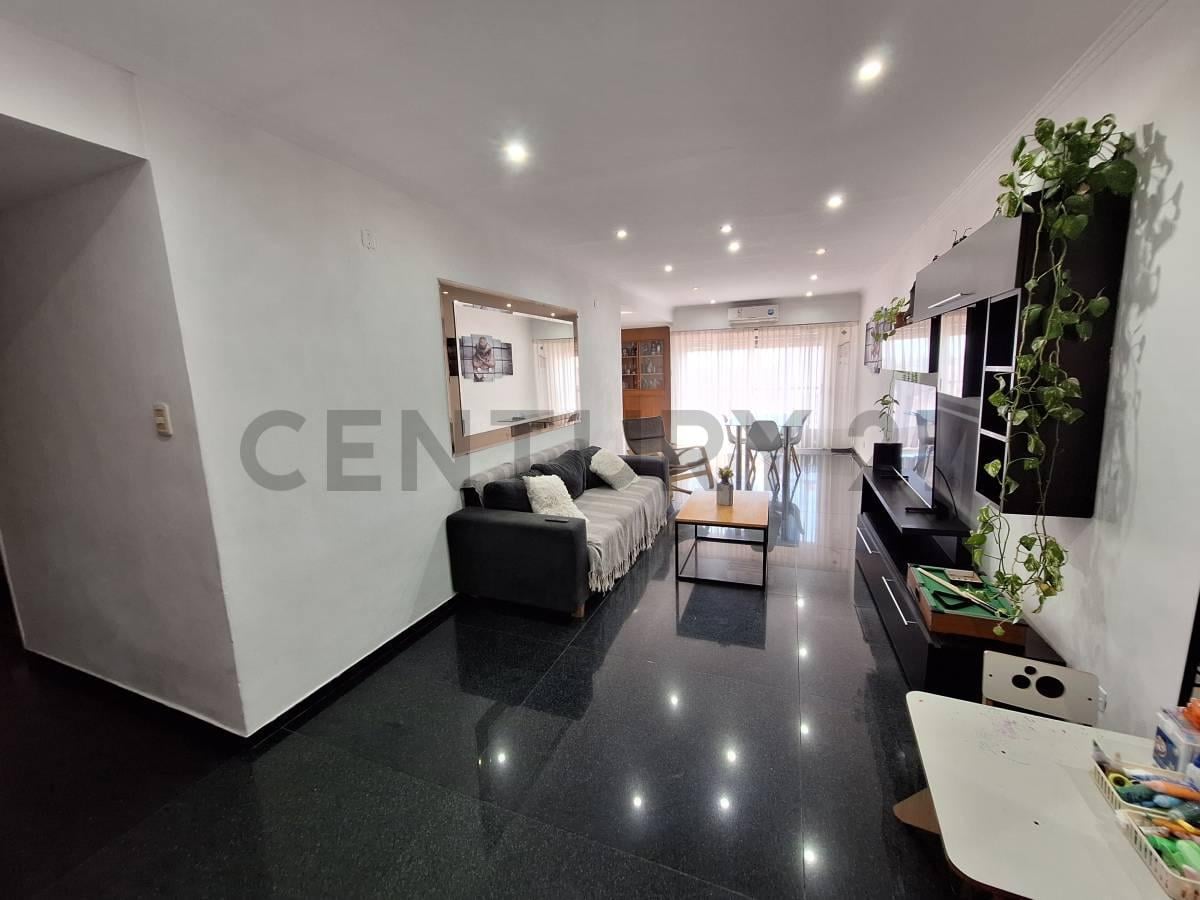 Foto de Departamento 4 Ambientes 157 m² Frente a Plaza Alsina – Apto Crédito, imagen 2