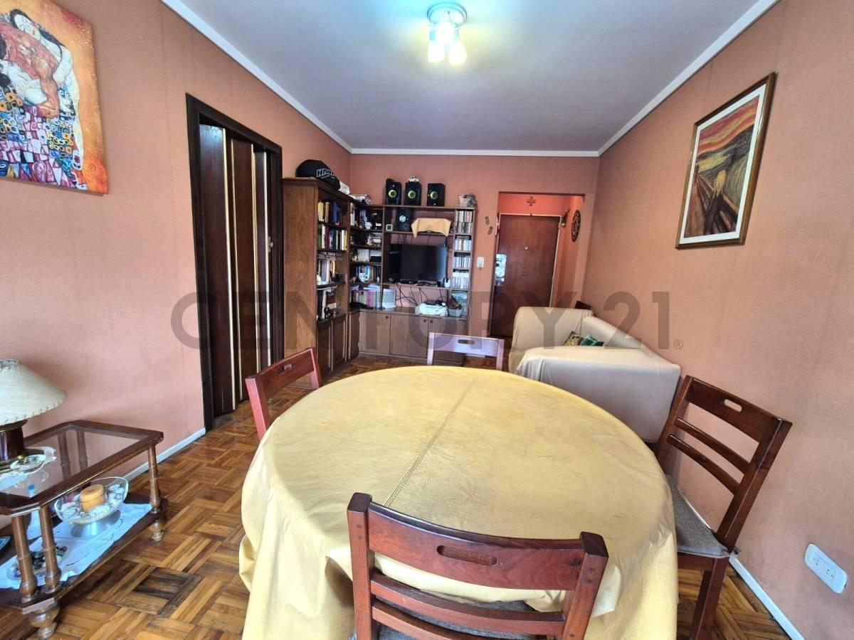 Foto de VENTA 3 AMBIENTES CON BALCON AL FRENTE - EXCELENTE UBICACION - SAAVEDRA, imagen 3