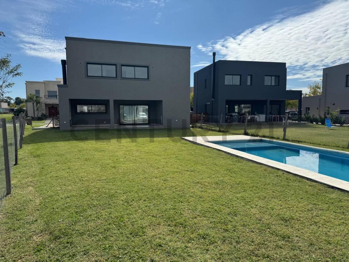 Foto de CASA VENTA 6 AMBIENTES EN DOS PLANTAS EN BARRIO SAN PABLO, PILAR, imagen 1