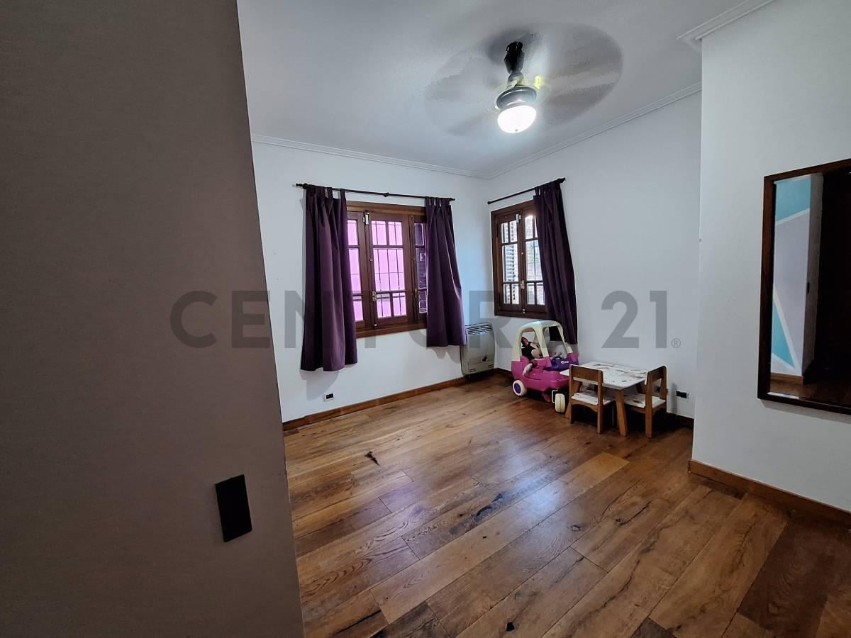 Foto de Casa 3 Ambientes con garage, jardin y Quincho. Apto Crédito!!!!, imagen 5