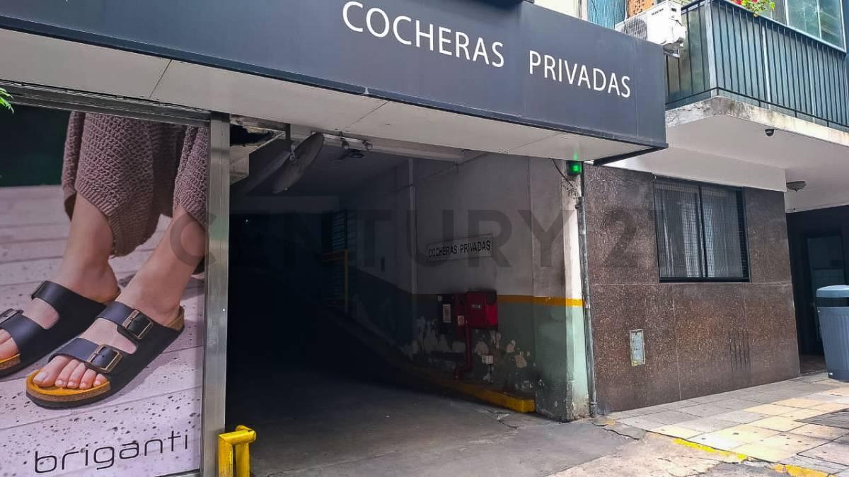 Foto de COCHERA EN VENTA EN RECOLETA - GALLO Y GÜEMES - FÁCIL ACCESO, imagen 3