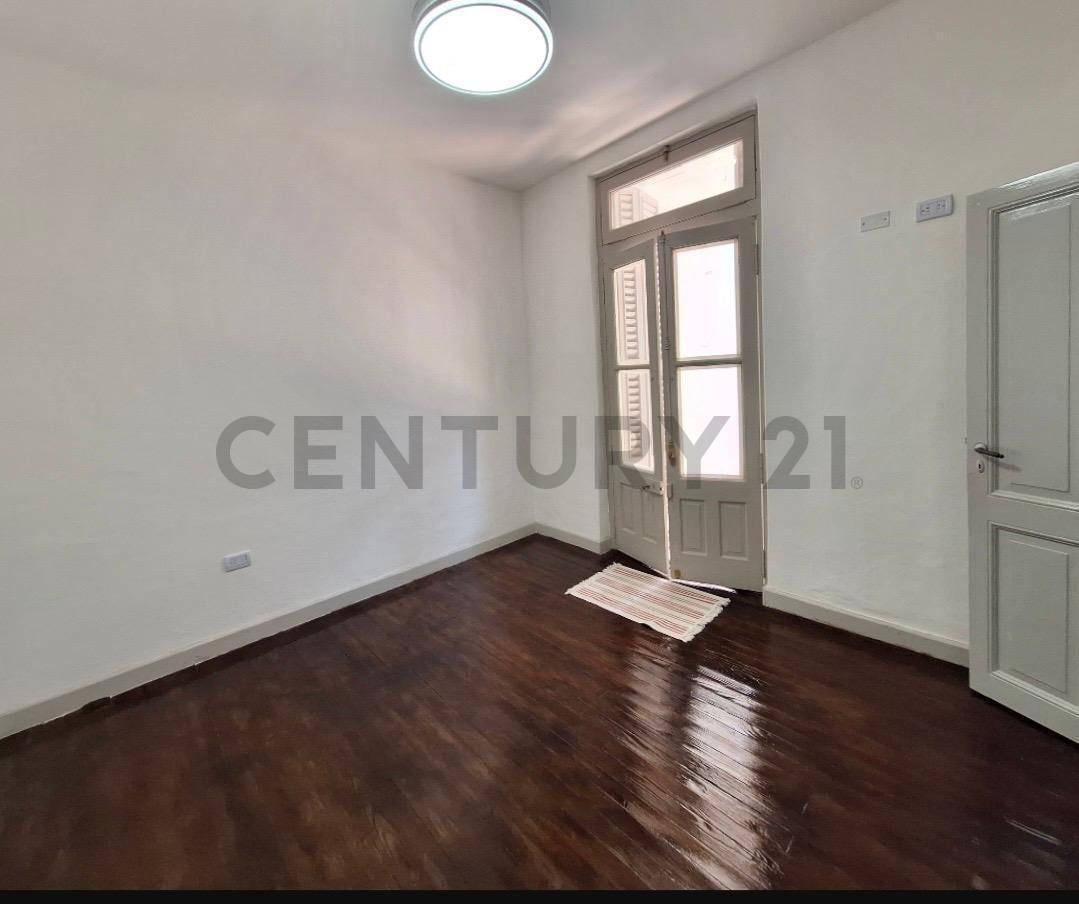 Foto de VENTA PH 3 AMBIENTES CON PATIO EN BANFIELD REFACCIONADO A NUEVO APTO, imagen 5