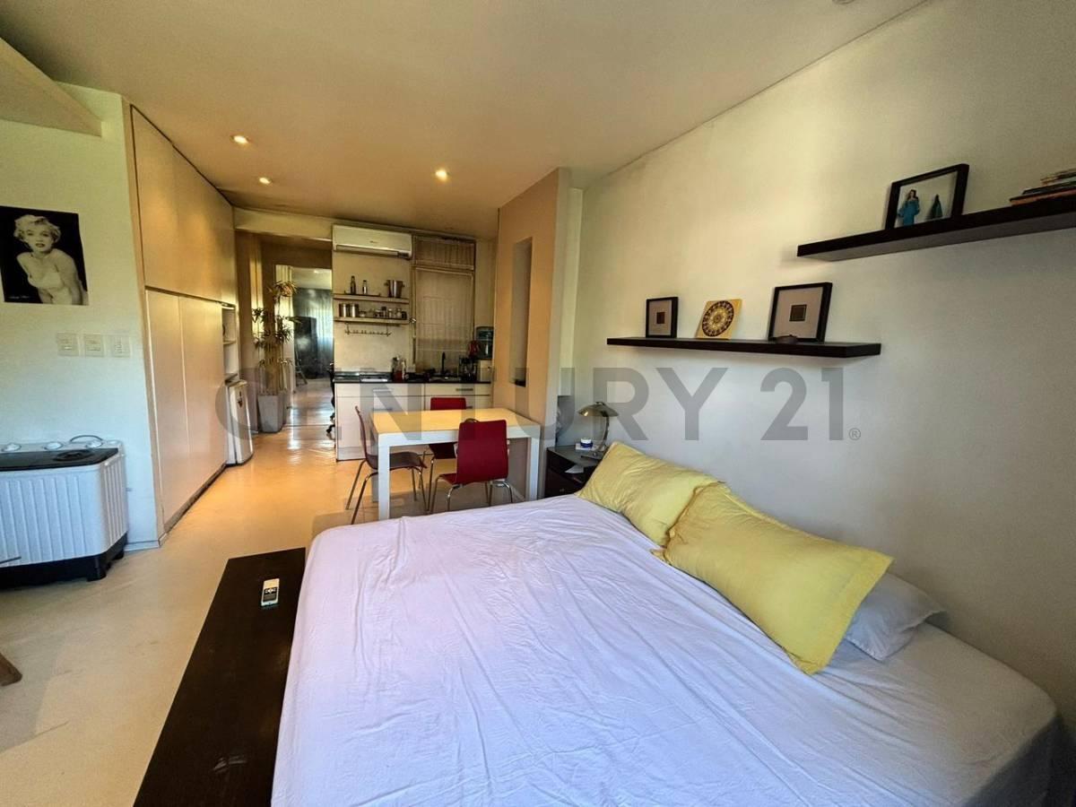Foto de VENTA MONOAMBIENTE RECICLADO A NUEVO RECOLETA APTO PROFESIONAL, imagen 2