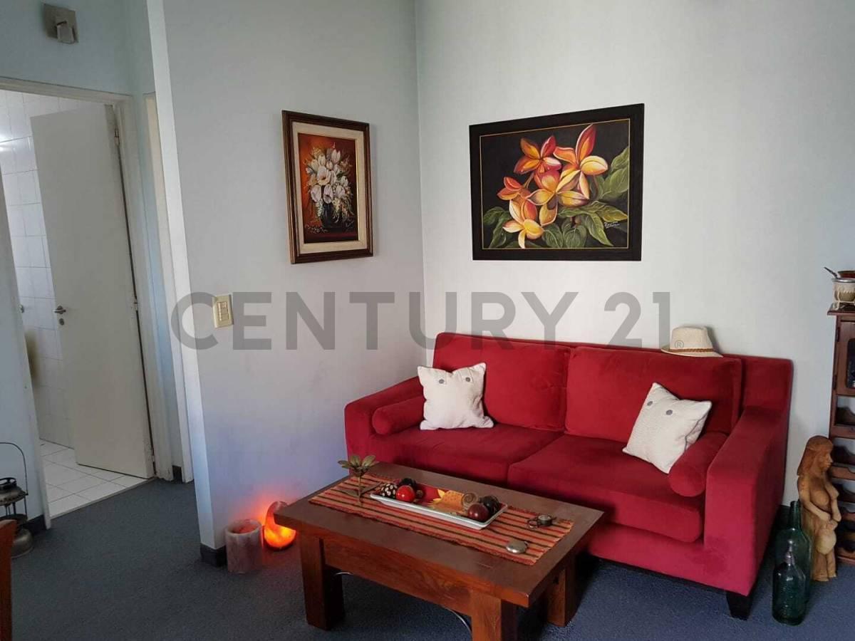 Foto de VENTA DEPARTAMENTO 3 AMBIENTES CON COCHERA EN BAHIA BLANCA 622-WILDE, imagen 4