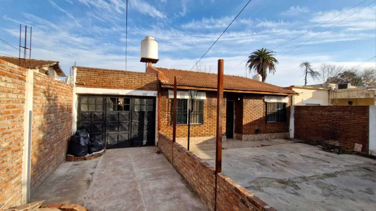 Foto de VENTA 3 CASAS SOBRE LOTE PROPIO CON GARAGE Y PATIO INDIVIDUALES EN, imagen 3