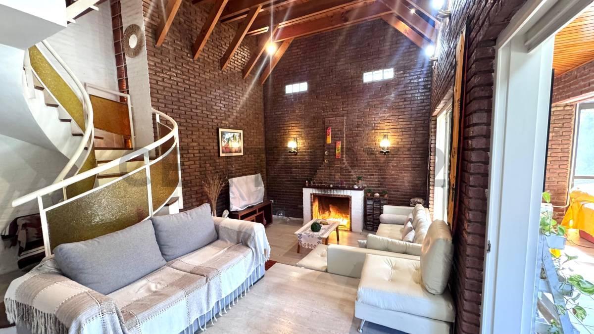 Foto de Venta Casa 5 ambientes con pileta en Country Venado II, imagen 4