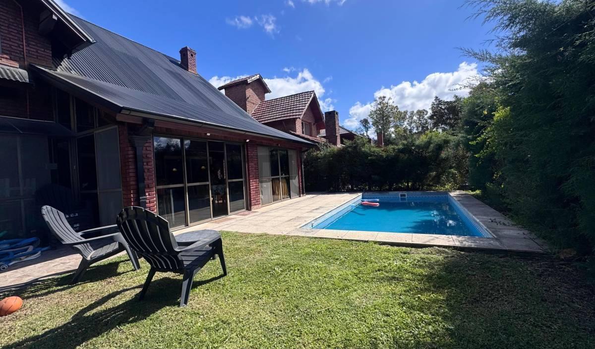 Foto de Venta Casa 5 ambientes con pileta en Country Venado II, imagen 1
