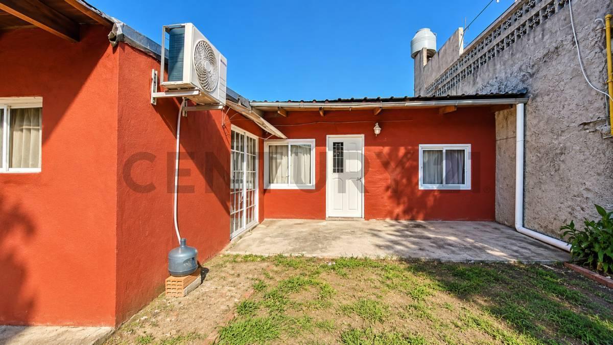 Foto de VENTA CASA MULTIFAMILIAR CON 3 VIVIENDAS Y PARQUE | 374 M² DE TERRENO, imagen 3