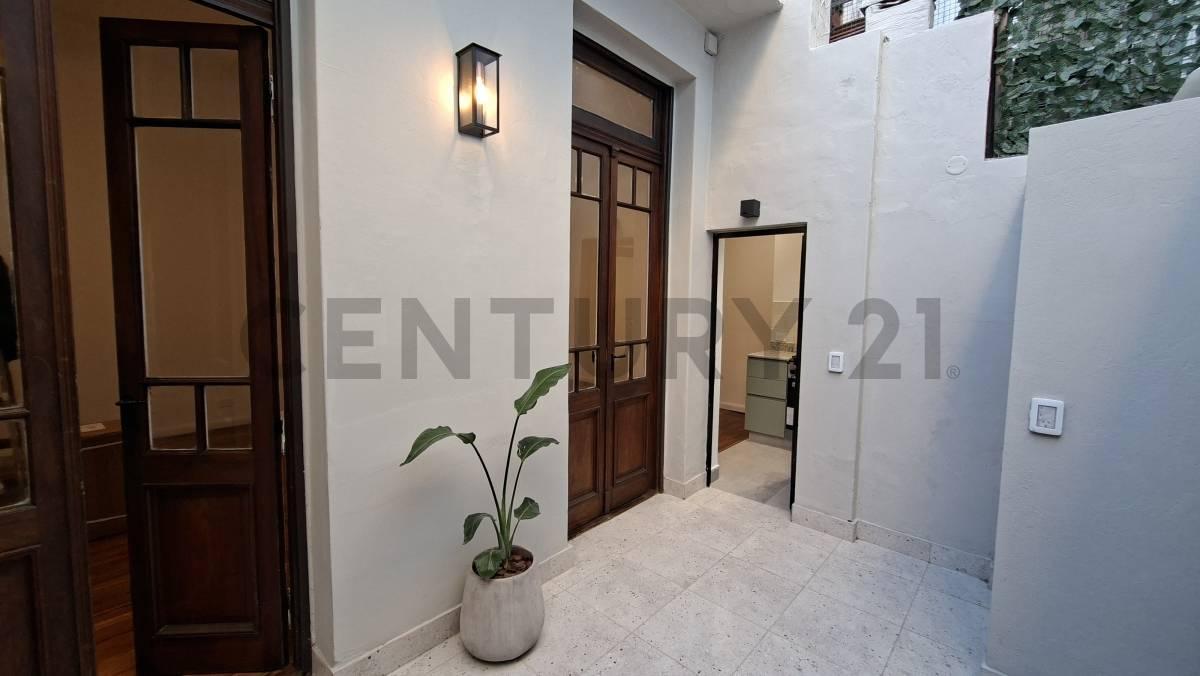 Foto de VENTA PH 2 AMBIENTES RECICLADO CON PATIO SIN EXPENSAS, imagen 1