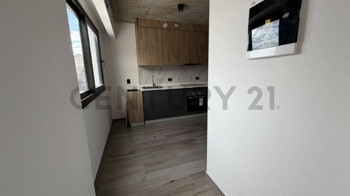 Foto de ALQUILER MONOAMBIENTE A ESTRENAR TIPO PH CON TERRAZA PROPIA FLORES, imagen 1