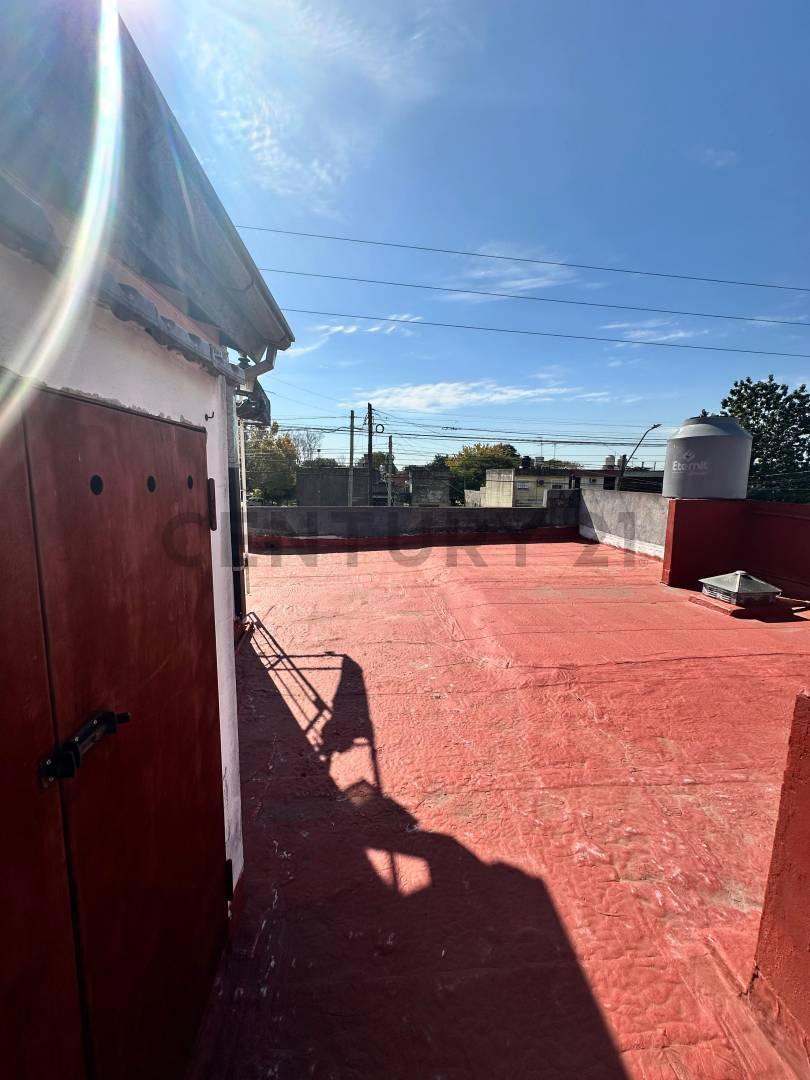 Foto de Venta de PH en P. Alta Con Terraza Propia – Villa Tesei | Ferre al 100, imagen 1