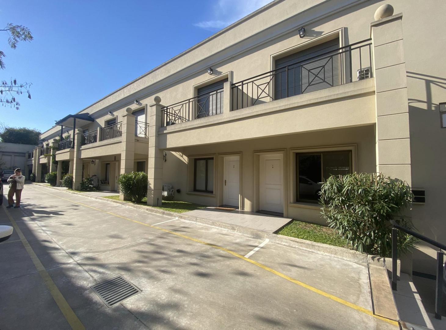 Foto de Casa en alquiler en Villa Ballester, imagen 1