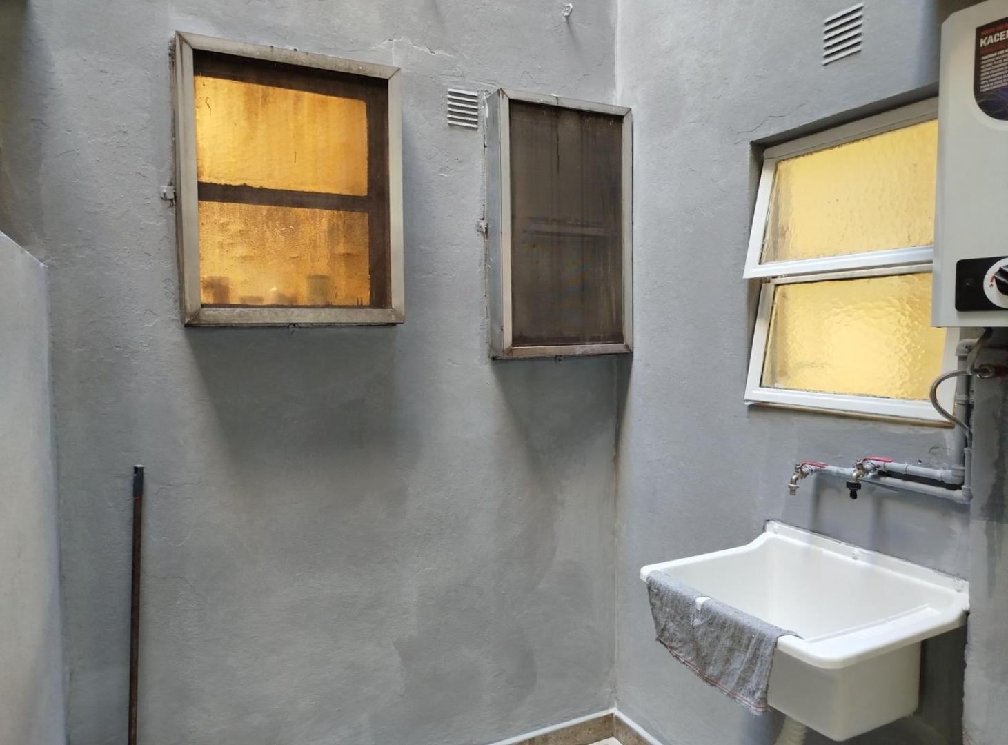 Foto de VENTA PH DE 3 AMB. C/ 2 PATIOS EN MONTE CASTRO, imagen 4