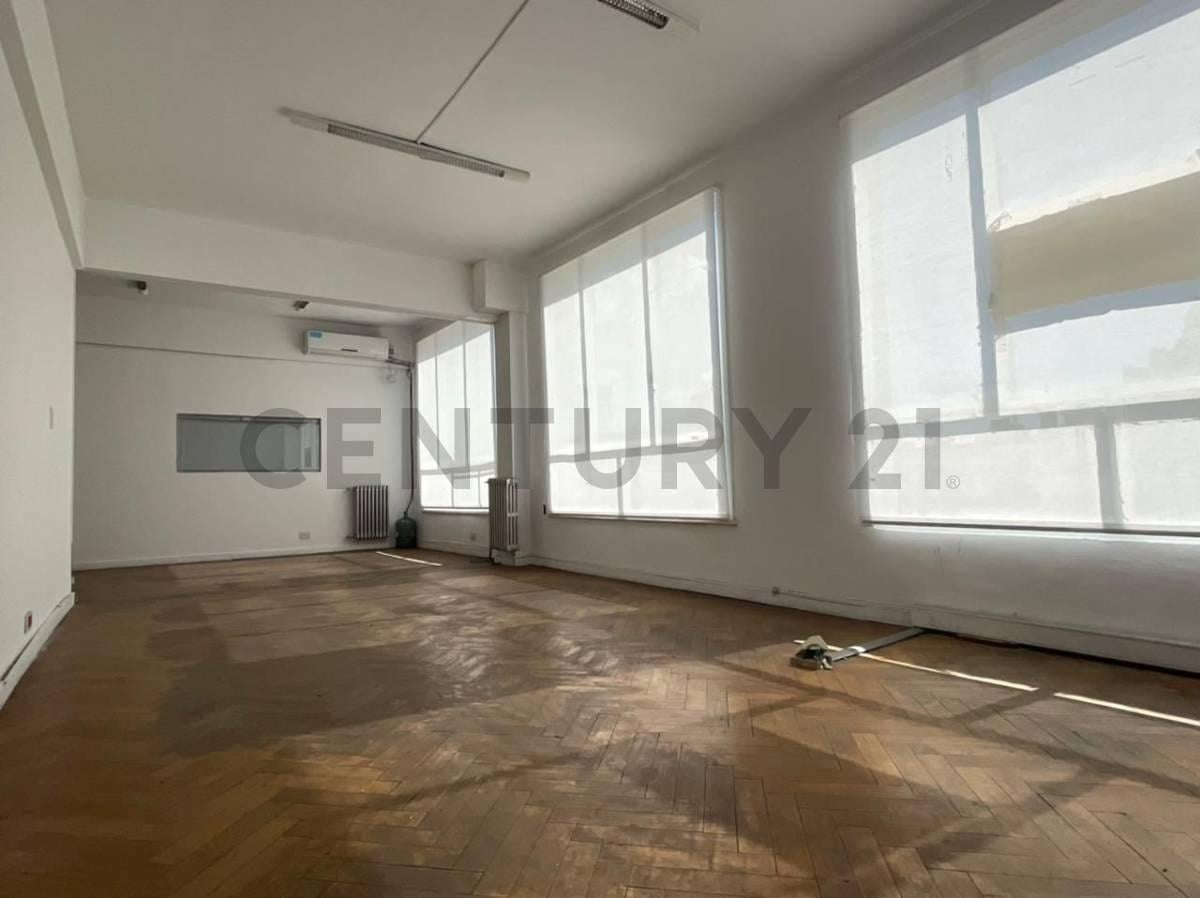 Foto de VENTA DE OFICINA EN MONSERRAT -FINANCIACION PRIVADA, imagen 1