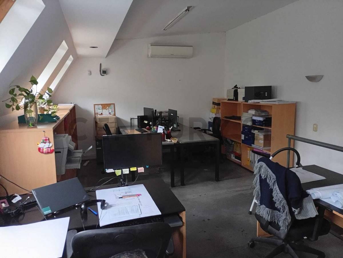 Foto de VENTA DE OFICINAS CON GRAN LOCAL COMERCIAL EN VILLA URQUIZA, imagen 5