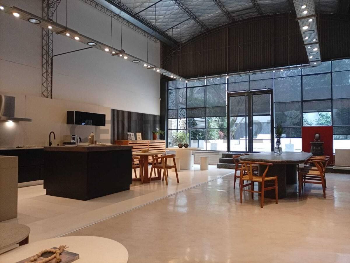 Foto de VENTA DE OFICINAS CON GRAN LOCAL COMERCIAL EN VILLA URQUIZA, imagen 1