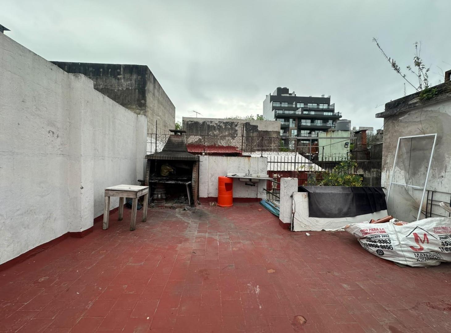 Foto de VENTA PH 3/4 AMBIENTES CON GRAN TERRAZA PROPIA EN VILLA ORTUZAR, imagen 1