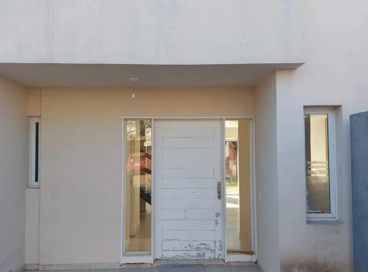 CLAROS DEL BOSQUE//DUPLEX//3 DORMITORIOS//2 Pisos// 2