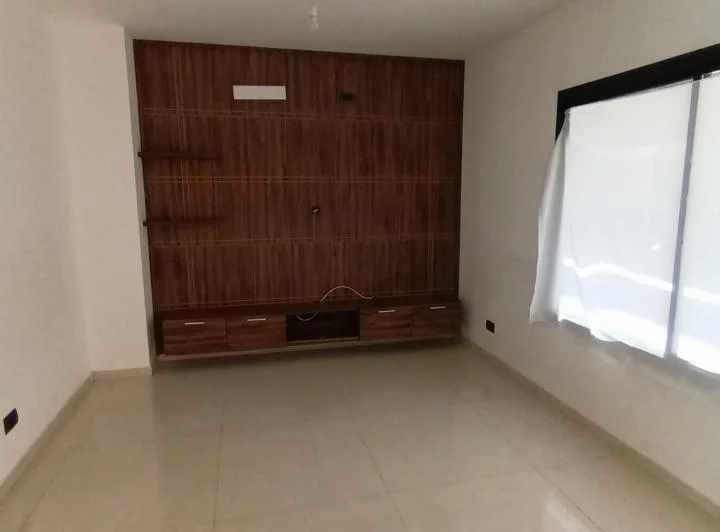 Aluiler Casa // Barrio Privado // 3 dorm //Patio  5