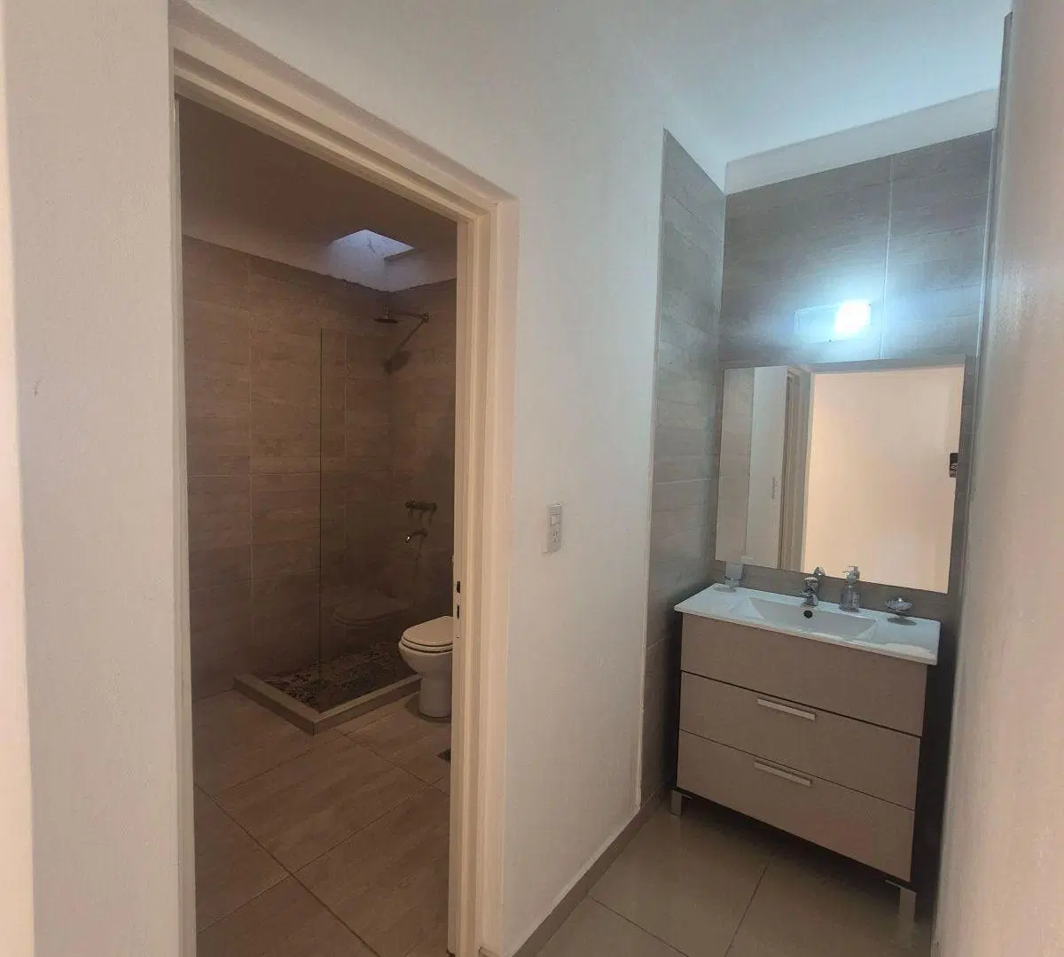Duplex Alquiler // 2 dormitorios // Patio // Manantiales 5