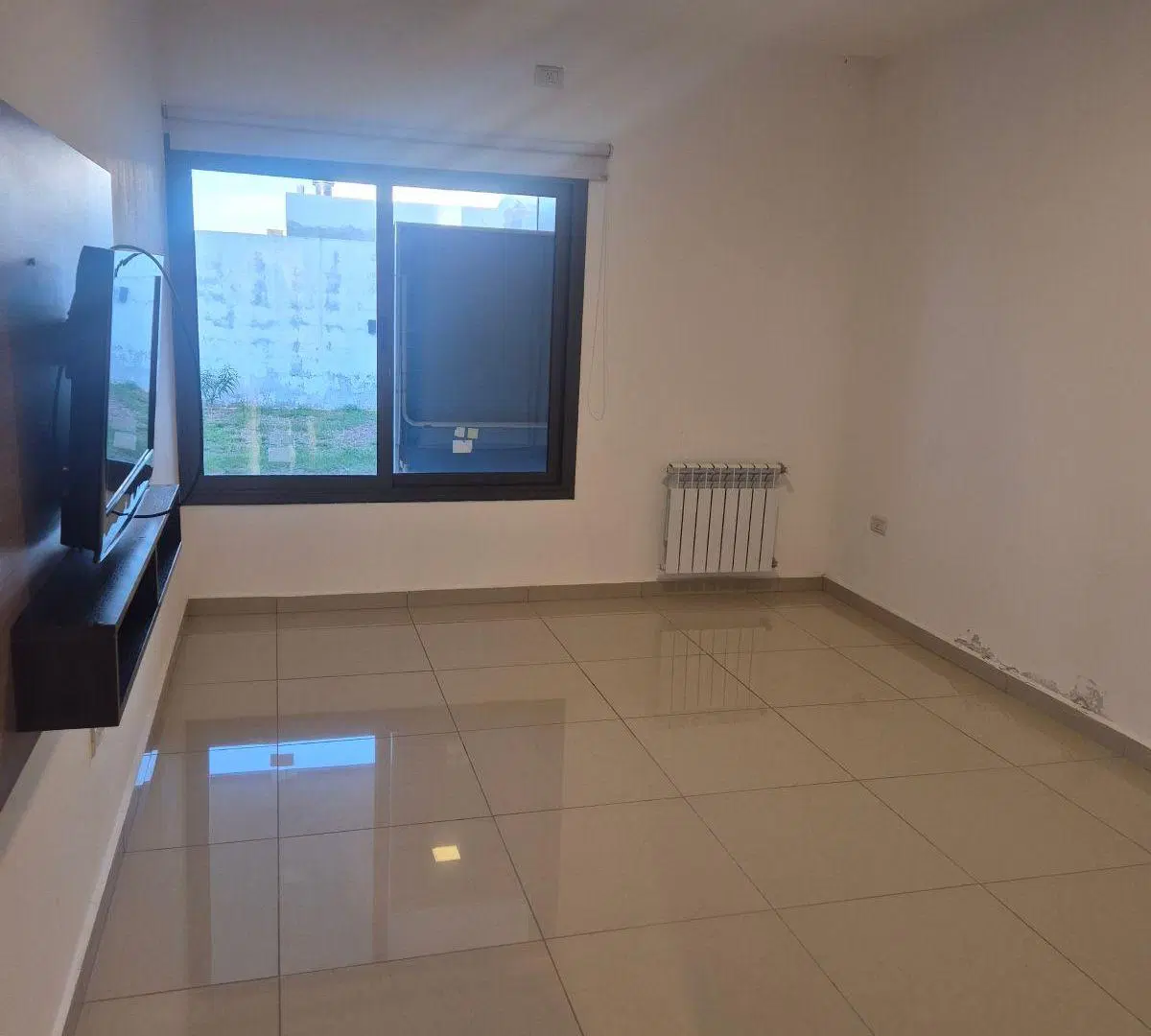 Duplex Alquiler // 2 dormitorios // Patio // Manantiales 3