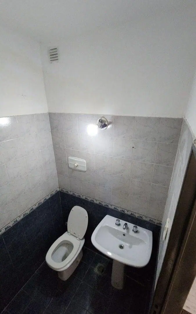 Alquilo Local Comercial // Nueva Córdoba // 4