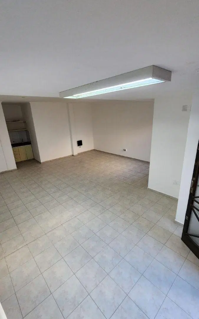 Alquilo Local Comercial // Nueva Córdoba // 2