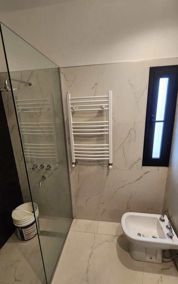 Foto de Alquiler Duplex // 3 Dormitorios// Greenville II // patio Cochera, imagen 5