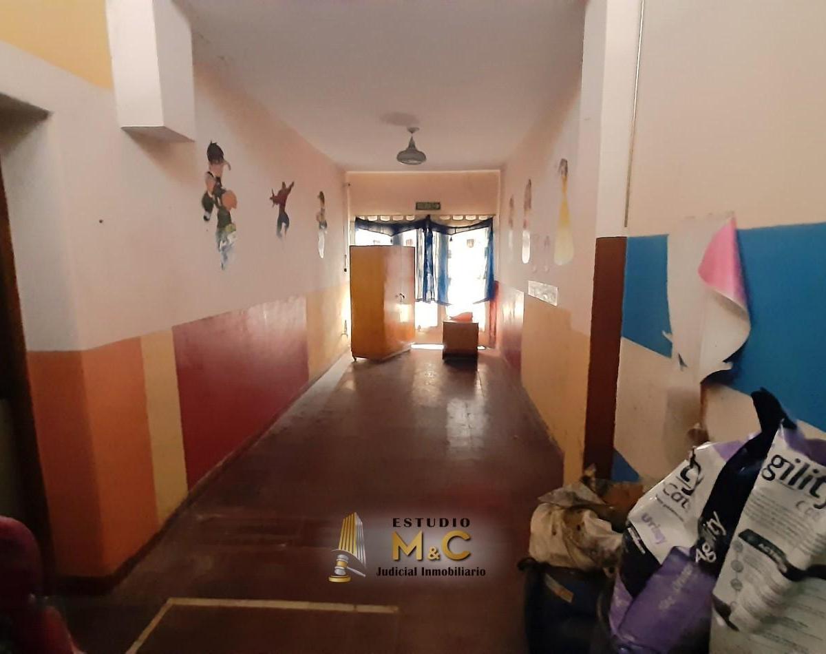 Venta Casa + Dpto Interno B° Los Paraisos 1