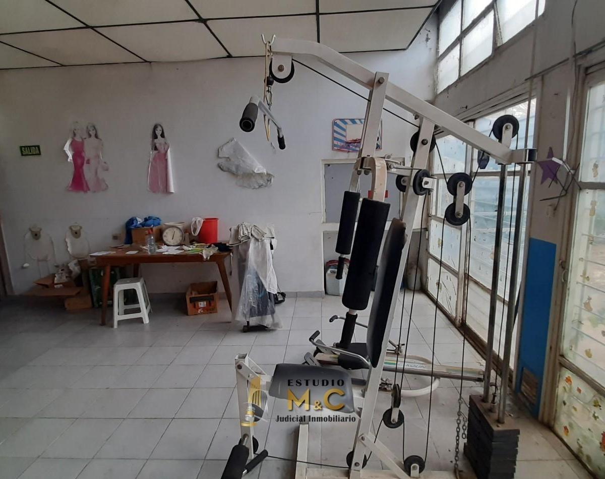 Venta Casa + Dpto Interno B° Los Paraisos 5