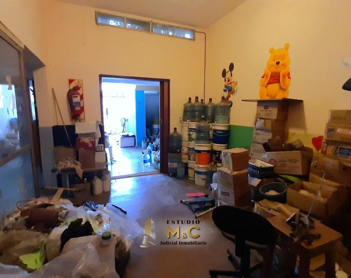 Venta Casa + Dpto Interno B° Los Paraisos 3