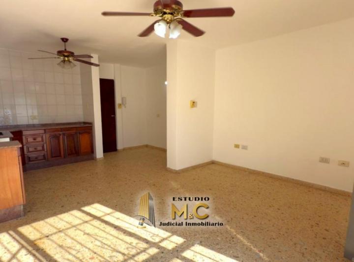 Alquilo - Dpto 2 Dorm con patio en B° Talleres 2