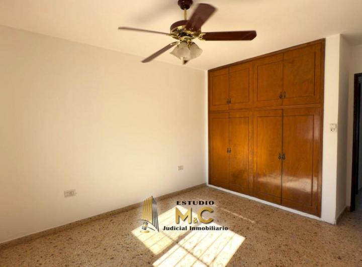 Alquilo - Dpto 2 Dorm con patio en B° Talleres 3