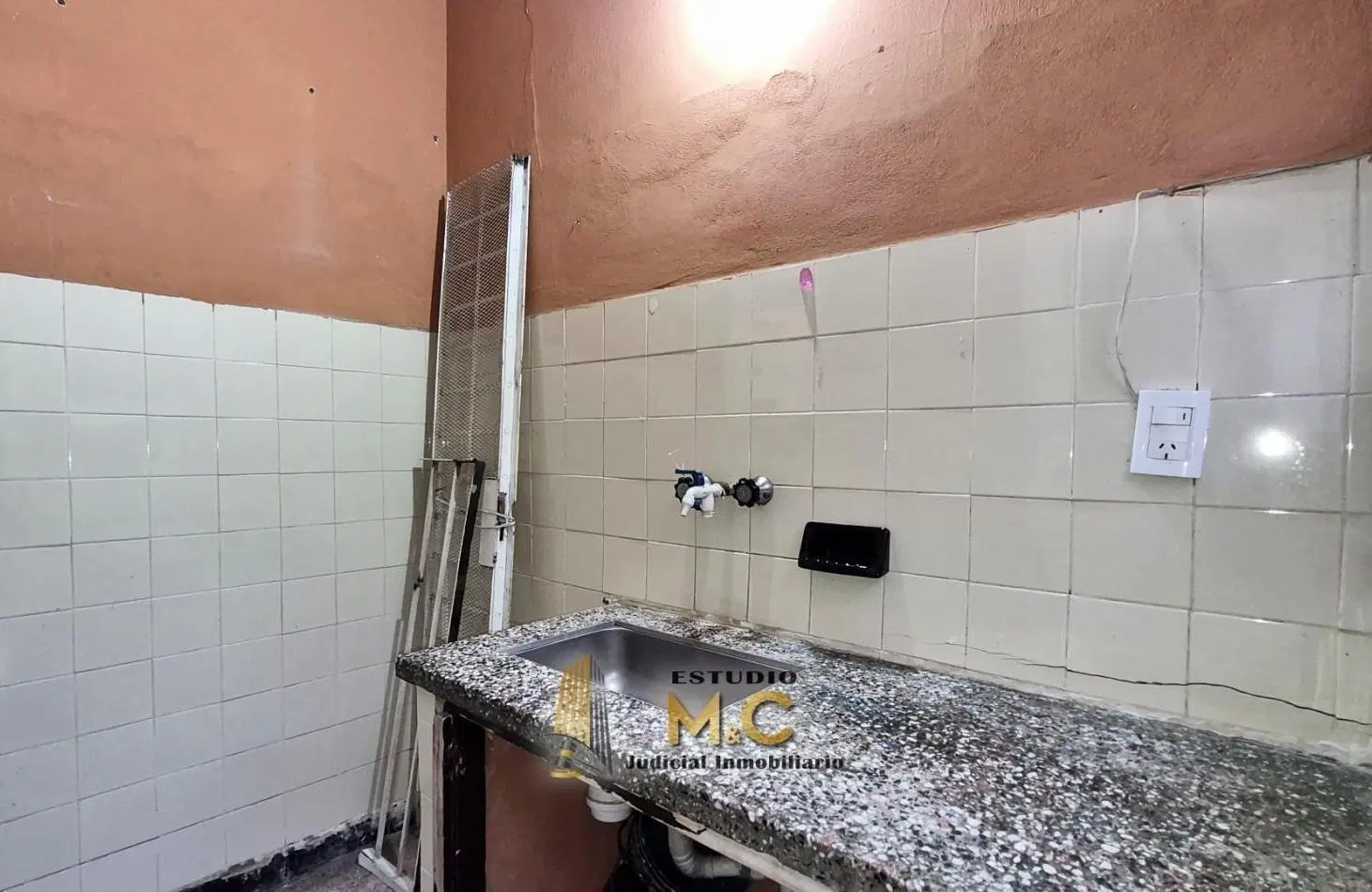 Alquilo Local Comercial 28mts en B° Jardin 5