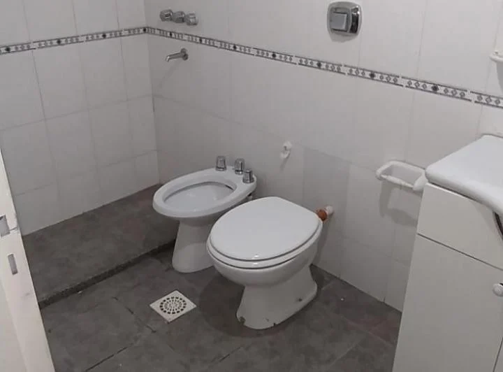 B° Villa Belgrano AQUILO CASA 3 dormitorios, baño, cochera y patio con asador 4