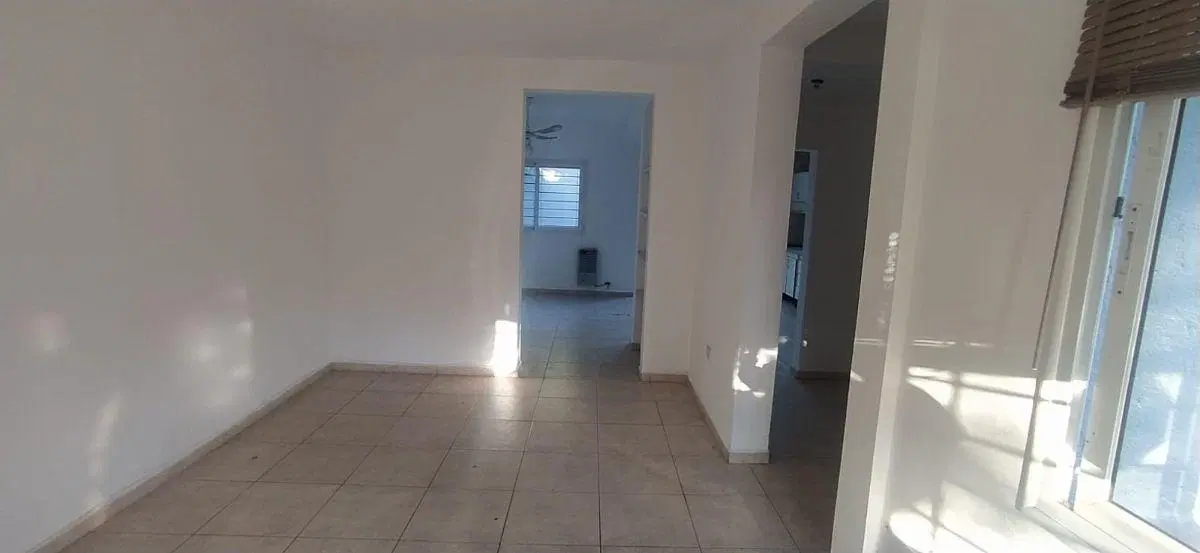 B° Villa Belgrano AQUILO Dúplex de 3 dormitorios, 3 baños, cochera y patio. 2
