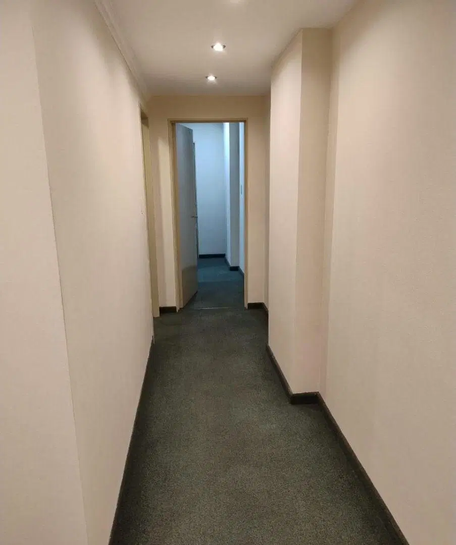 Bº Centro. AQUILO depto de 2 dormit + escritorio, con cocina separada. 3