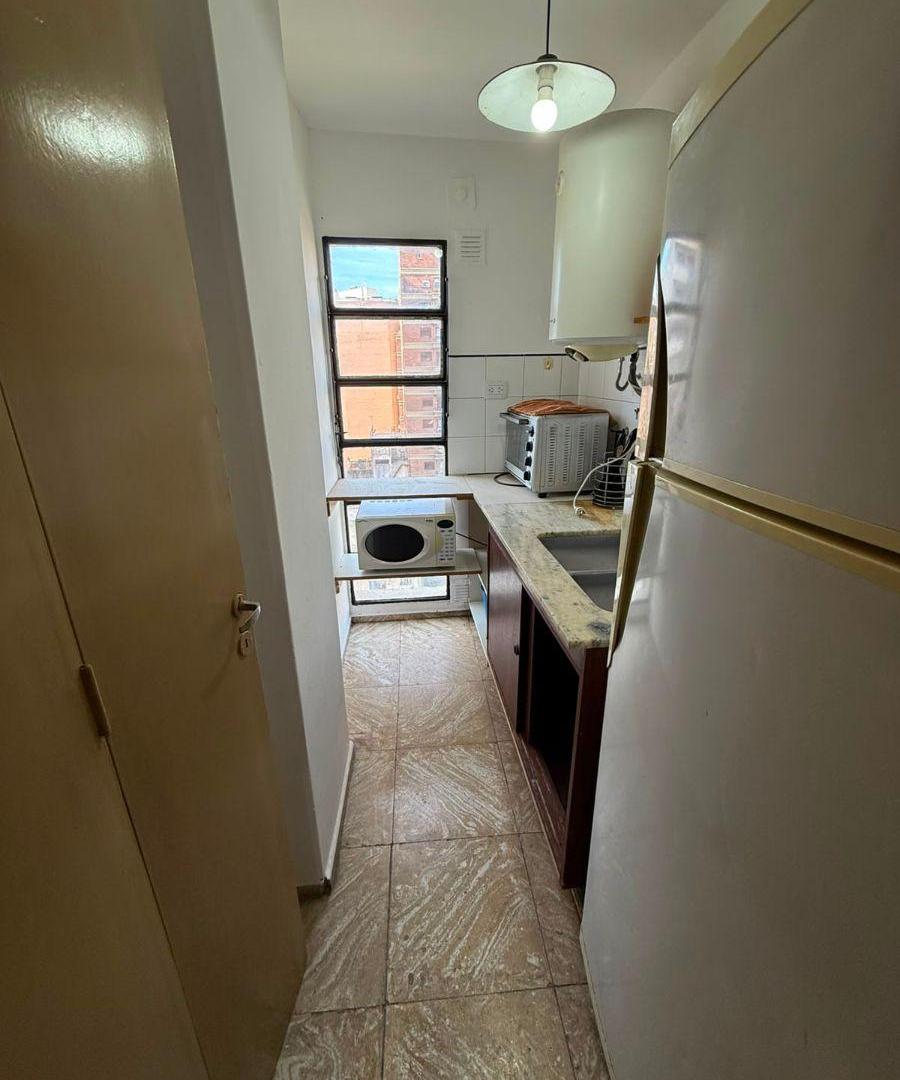 Foto de VENDO Depto amoblado de 1 dormitorio. Sobre cañada casi esquina Bv. San Juan, imagen 3