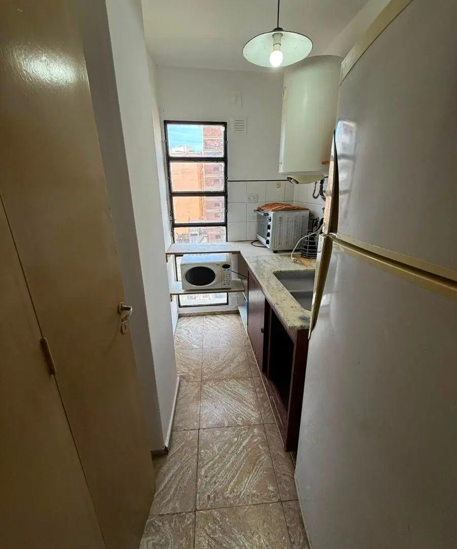 VENDO Depto amoblado de 1 dormitorio. Sobre cañada casi esquina Bv. San Juan 3