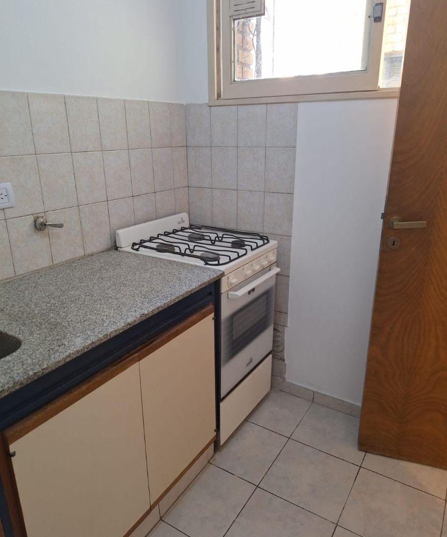 Foto de Nueva Córdoba. ALQUILO Depto de 1 dormit, con balcón y cocina separada., imagen 5