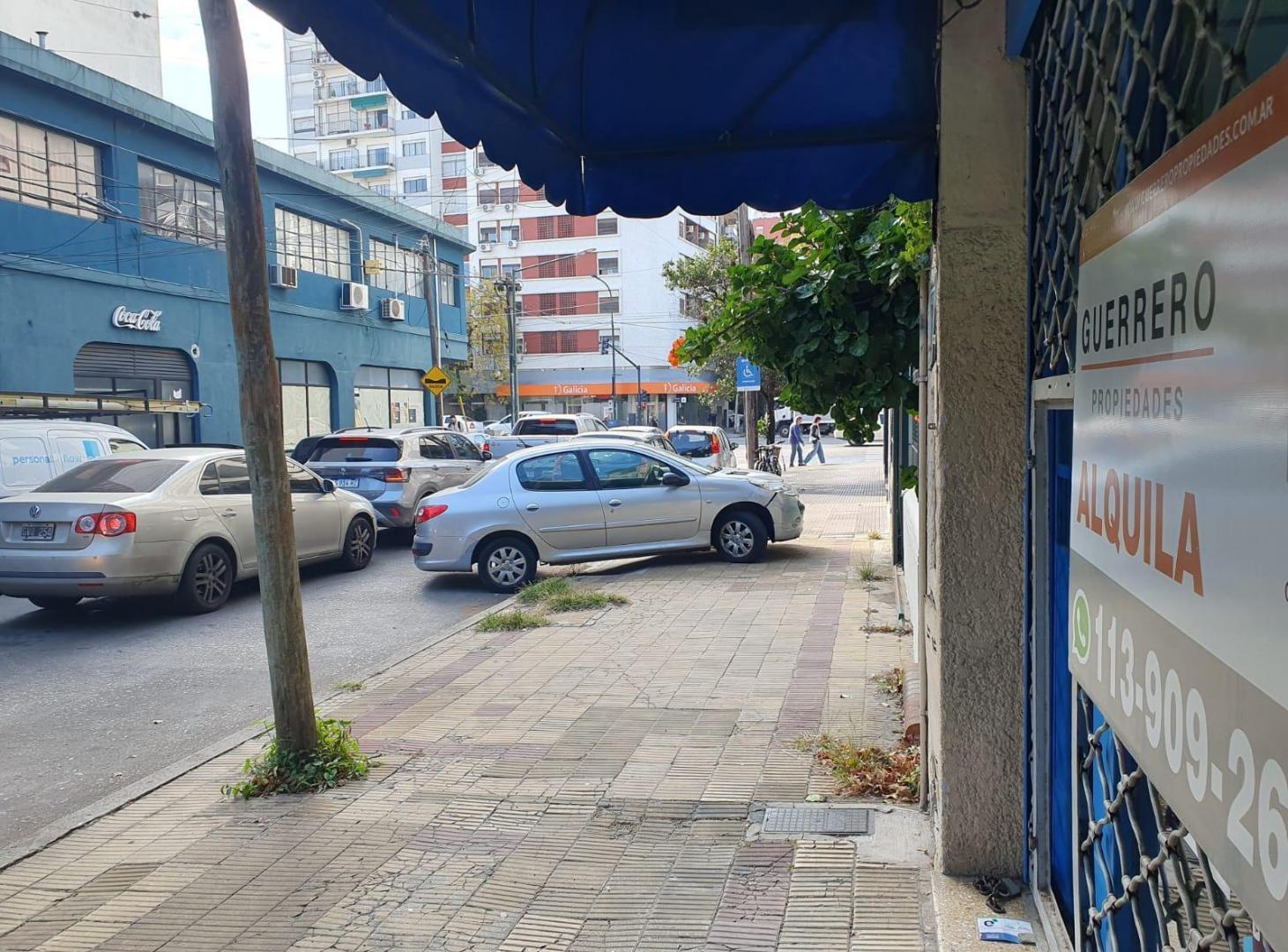 Foto de Local en alquiler en Martinez, zona comercial., imagen 2