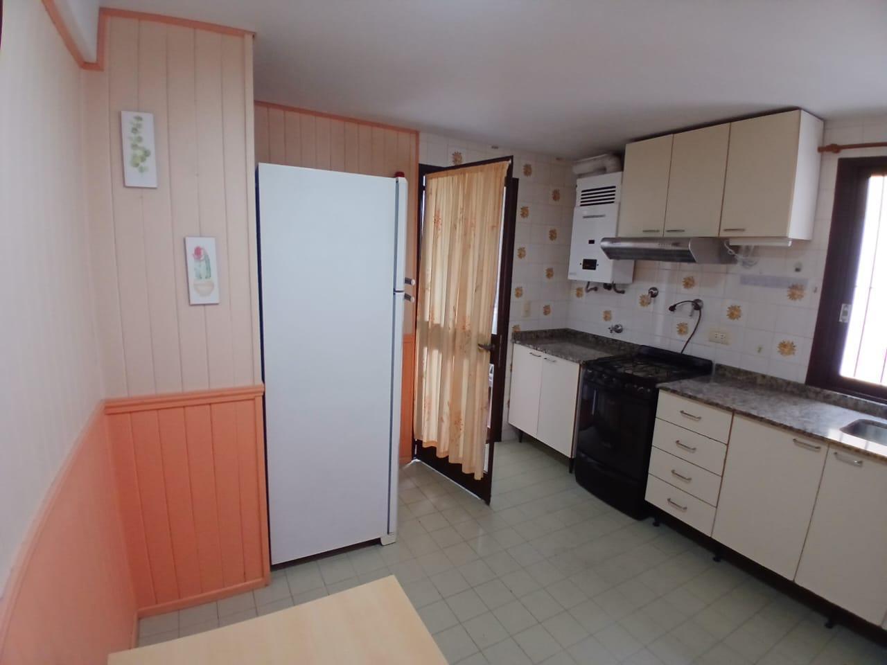 Foto de Departamento en alquiler, de 2 ambientes, con cochera., imagen 4