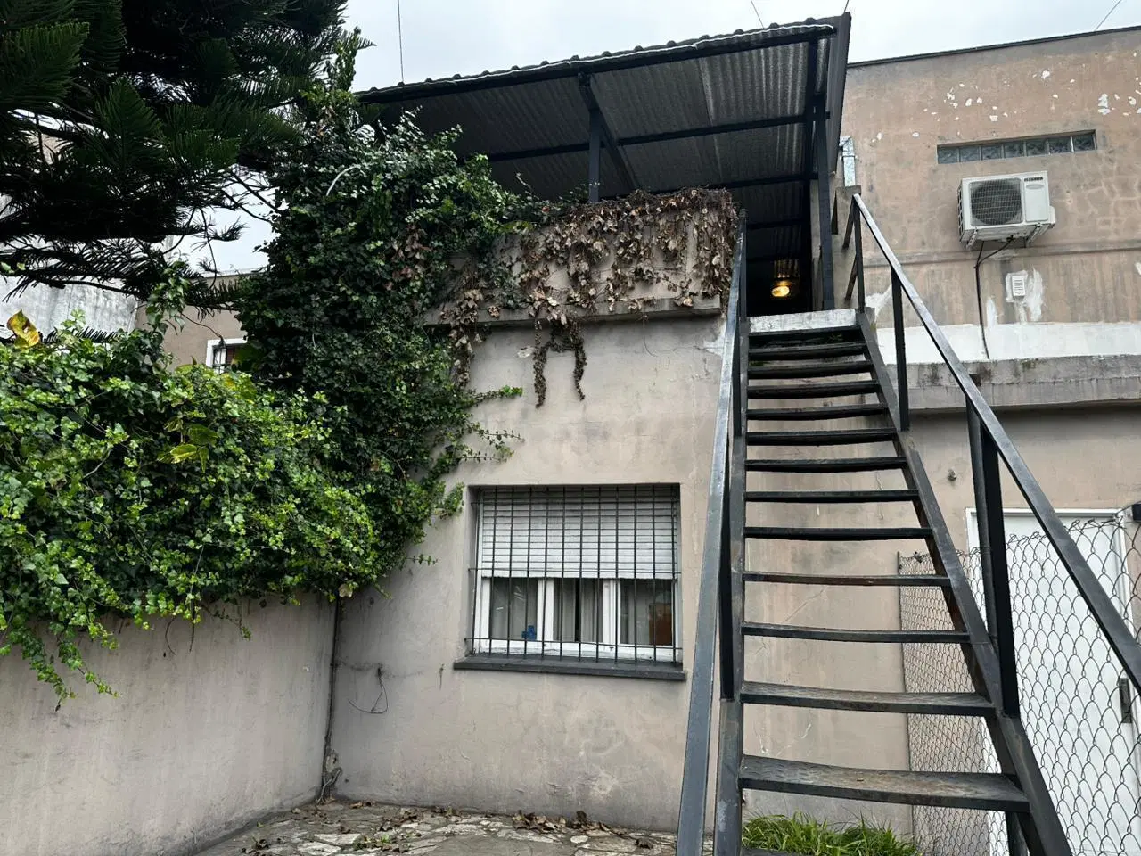 Departamento 2 AMB con galeria y cochera. 1