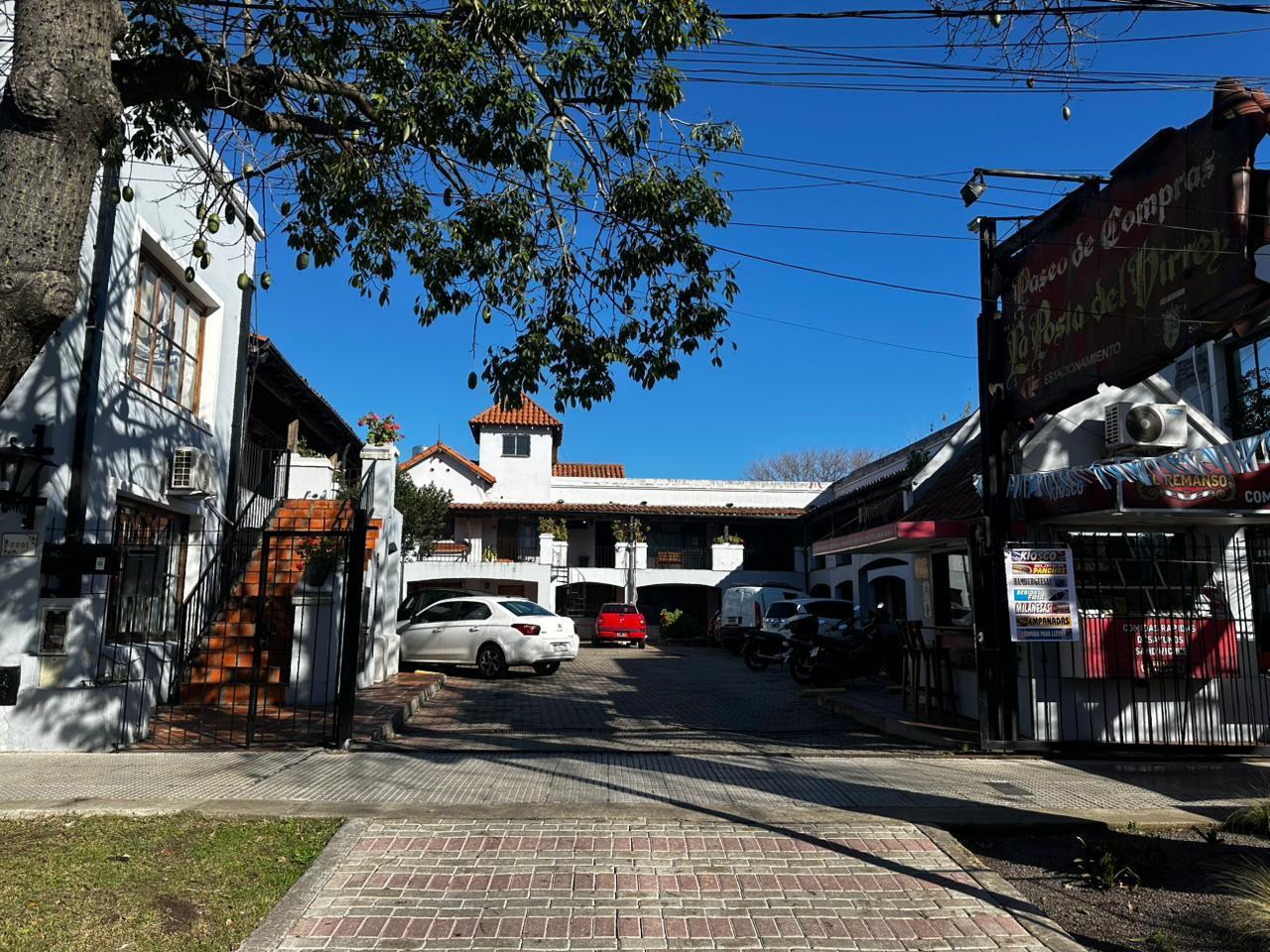 Foto de Local en el paseo de Fleming de 25m2, imagen 1