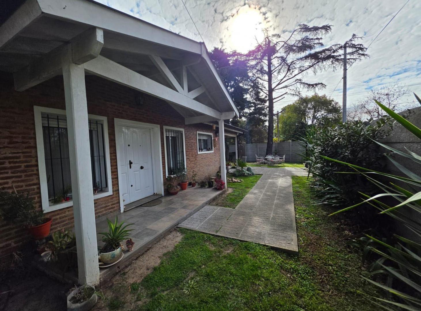 Foto de Casa 4 Ambientes con Galeria, Parque y pileta en Benavidez., imagen 2