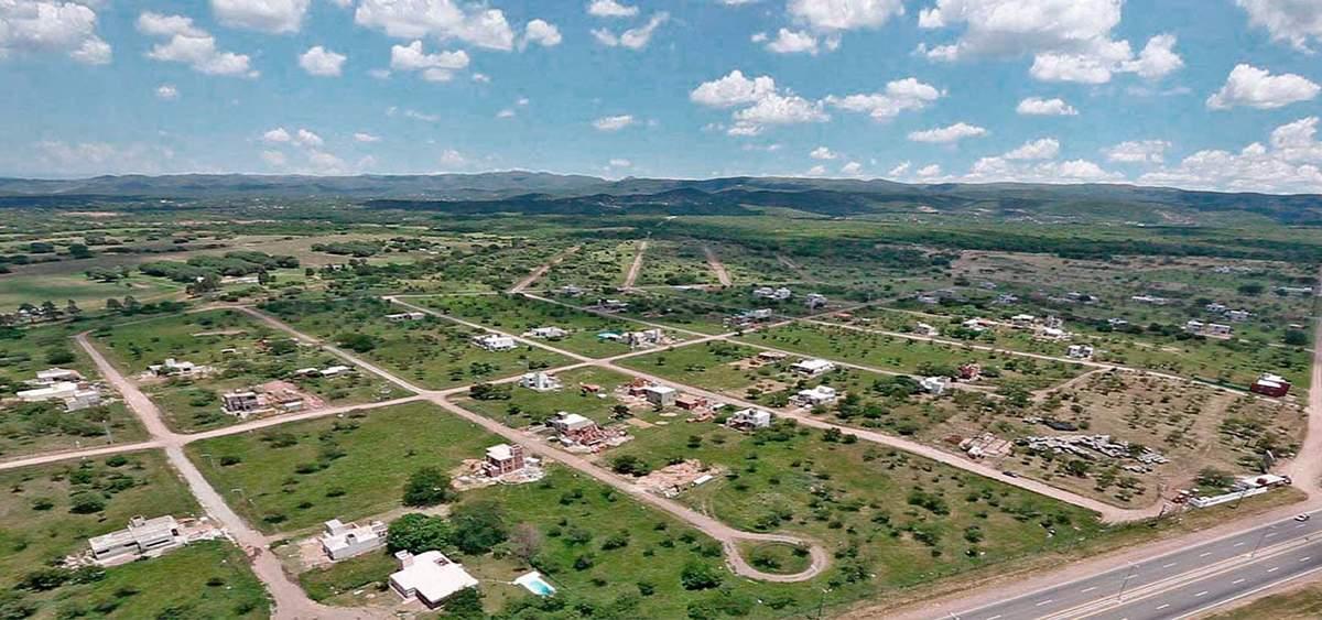 LOTE EN VENTA en VILLA CATALINA 700m2