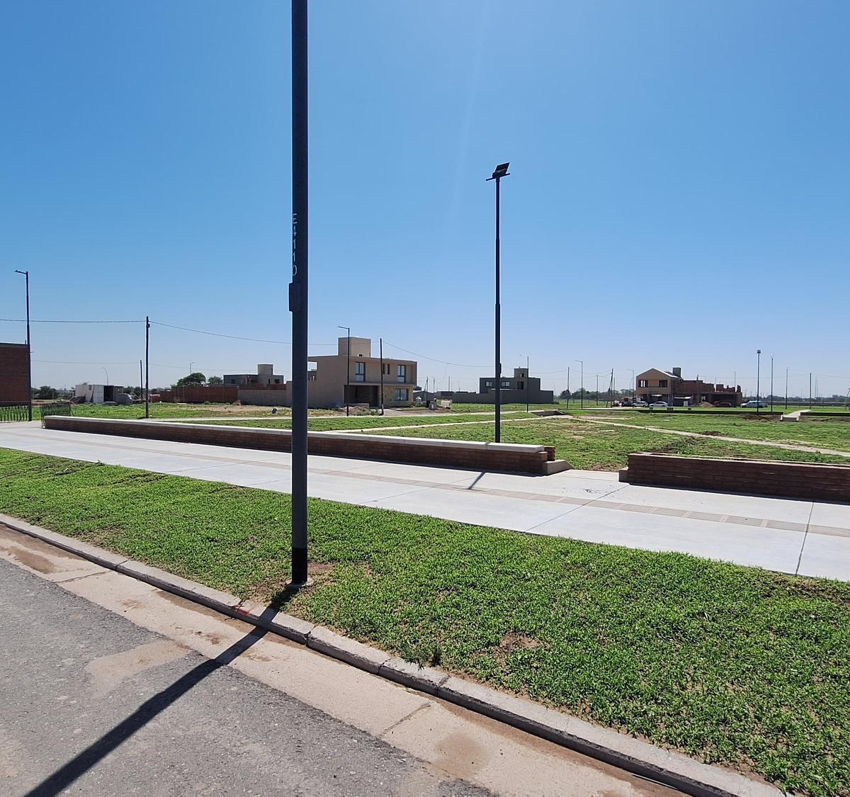 Lote en venta Campos de Manantiales 300 M2